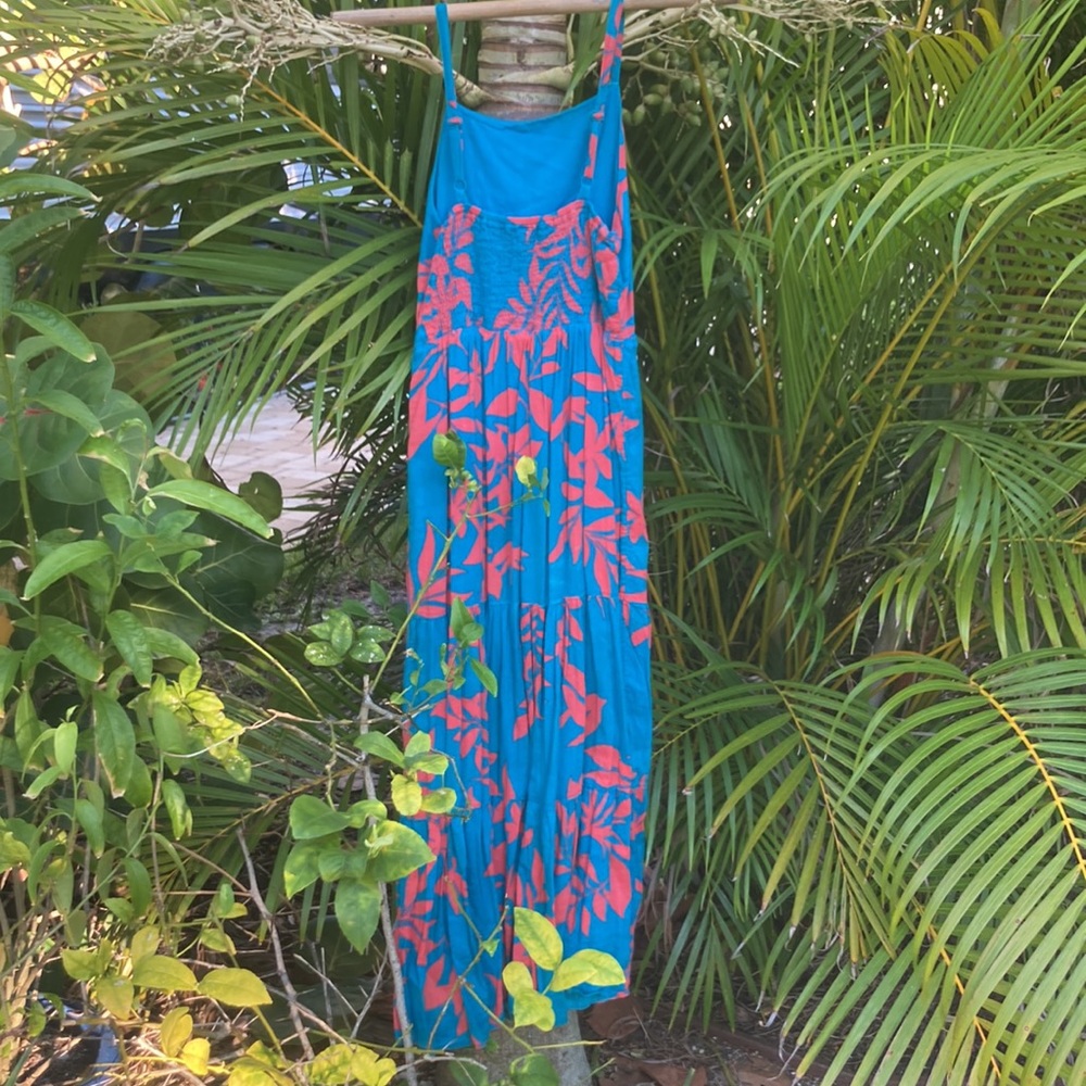 Old Navy 🌺 - Picture 2 of 3